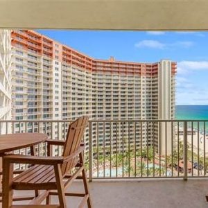 Feeling Tips’sea Panama City Beach condo near Tootsie’s with beach pool and Gulf views